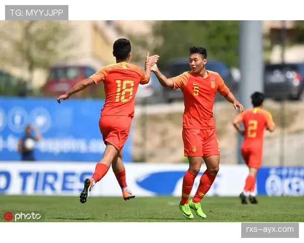 雷迪什防守能力显著提升,成为球队防线新基石 雷迪什防守能力显著提升,成为球队防线新基石