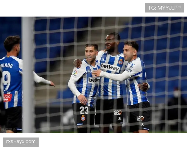 维蒂尼亚关键战建功,助球队取胜引关注 维蒂尼亚关键战建功,助球队取胜引关注