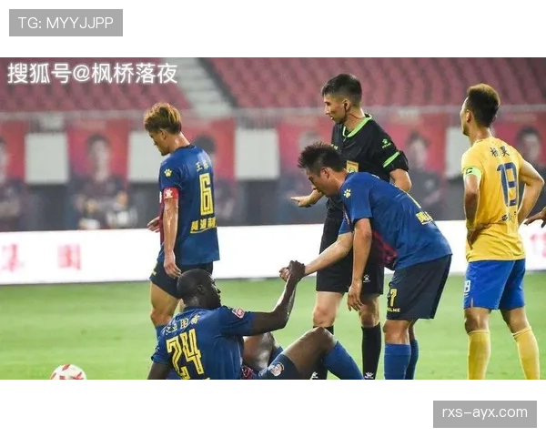 阿瑟·梅洛关键战闪耀，助球队稳步前行