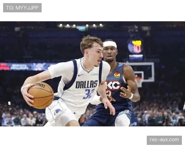 戴维斯在比赛中展现速度优势持续提升，助力球队取得关键胜利