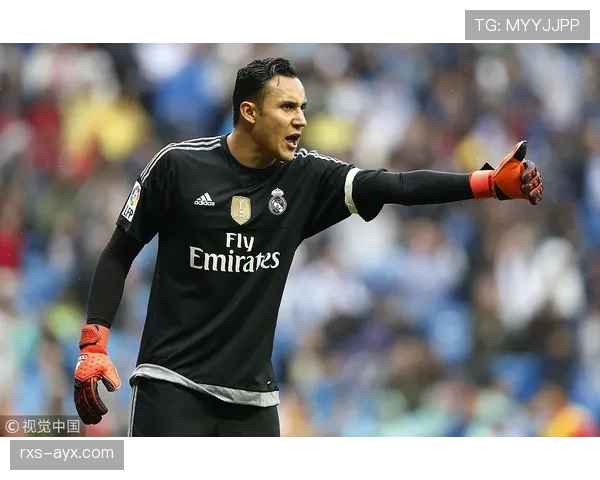 库尔图瓦与诺伊尔：传统门神与清道夫型门将角色定位对比分析